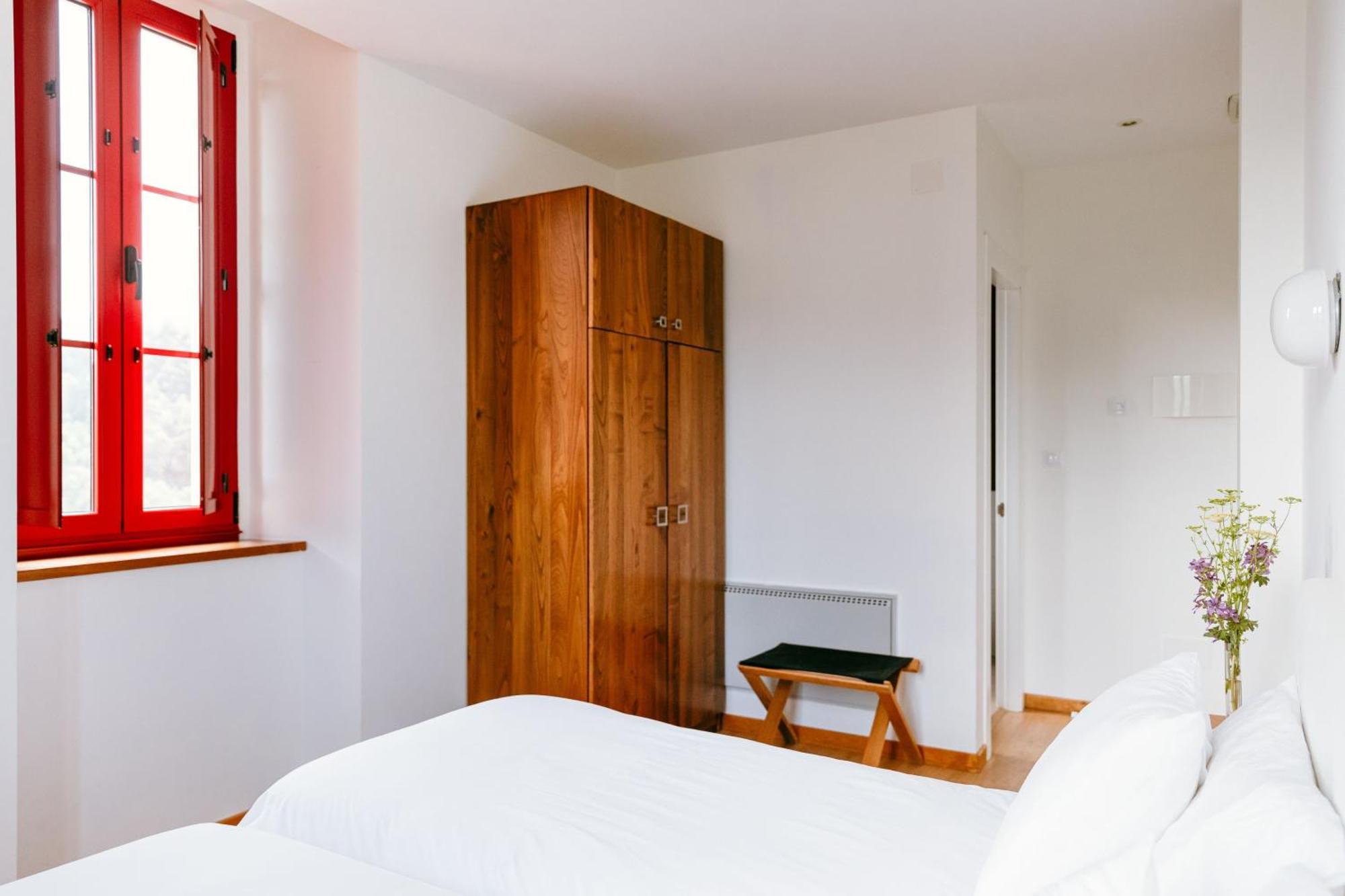 Hotel El Castano Dormilon サンタマルタ・デ・オルティゲイラ エクステリア 写真