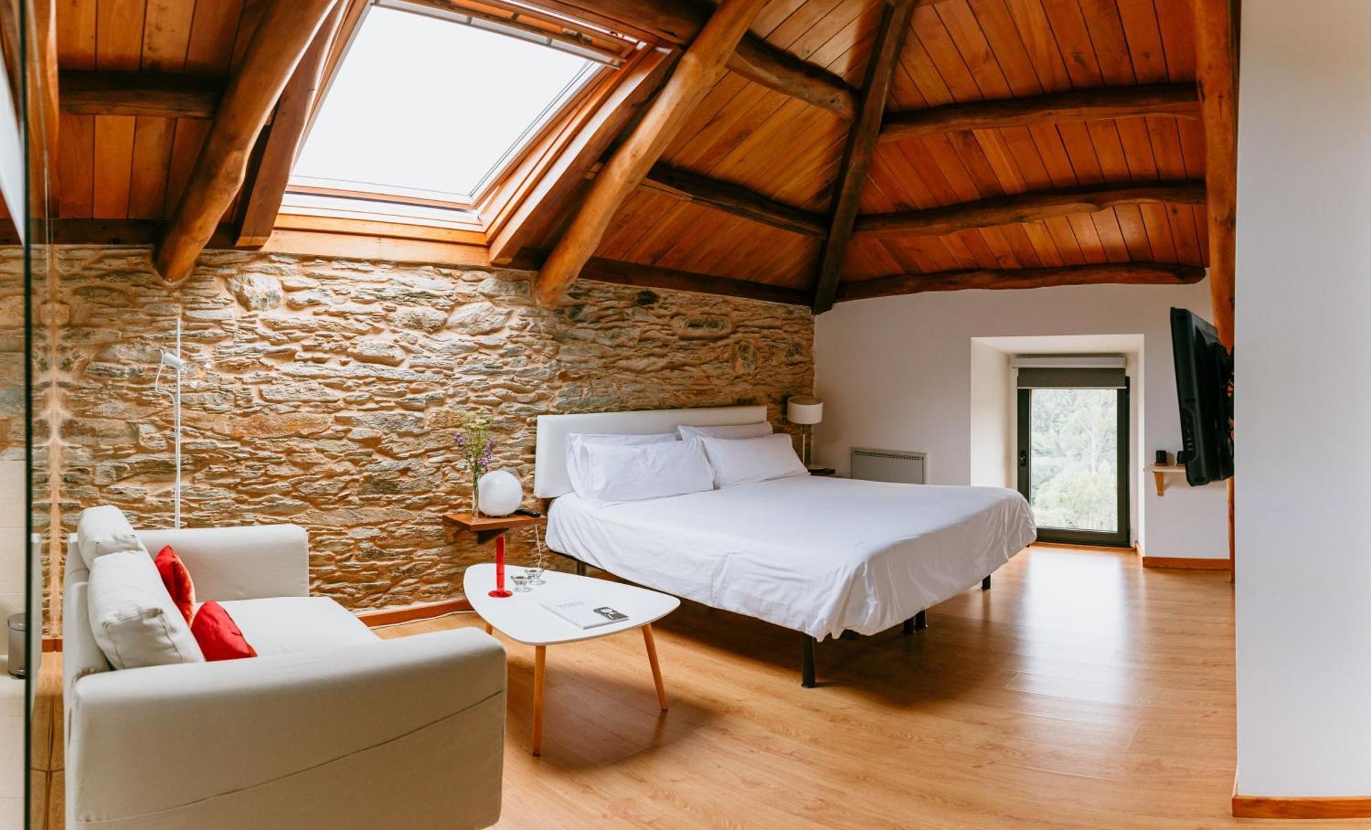 Hotel El Castano Dormilon サンタマルタ・デ・オルティゲイラ エクステリア 写真