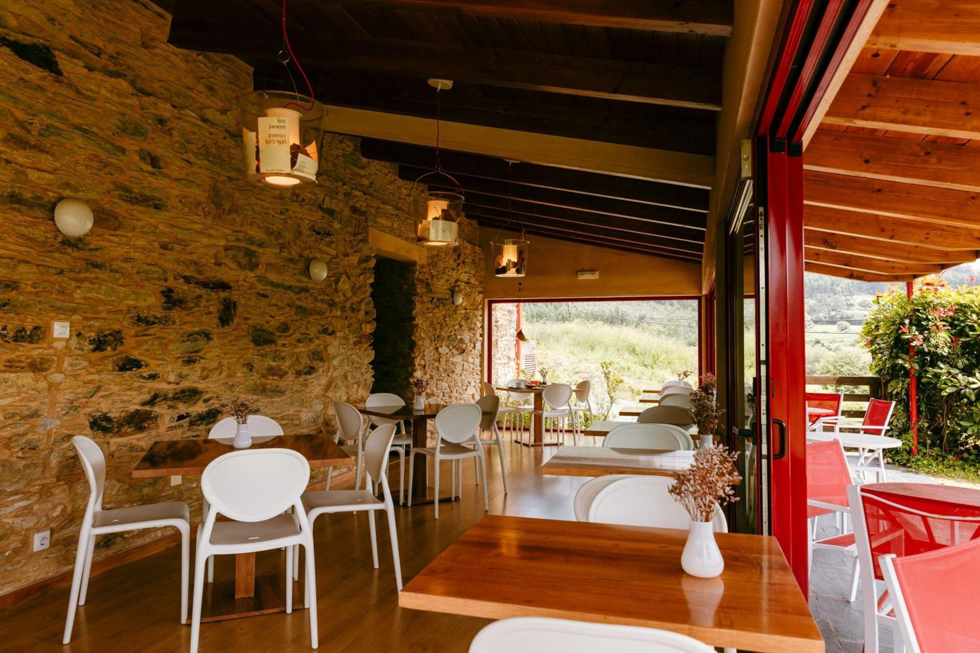 Hotel El Castano Dormilon サンタマルタ・デ・オルティゲイラ エクステリア 写真